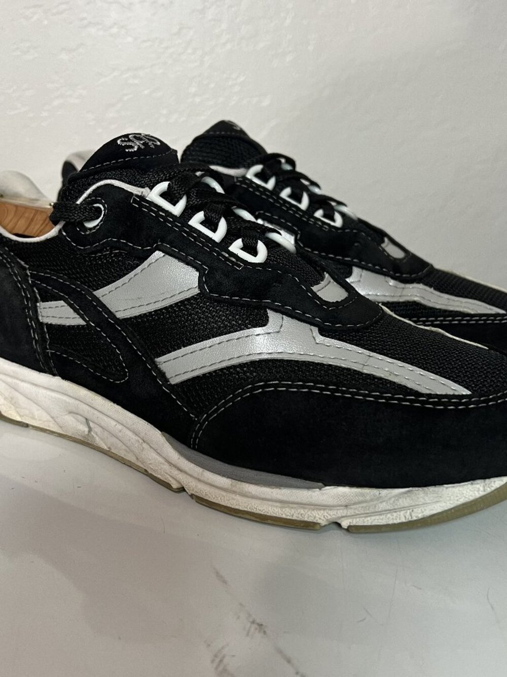 SAS Sneakers Mens Size 10N Black Silver Suede Mesh Comfort Shoes